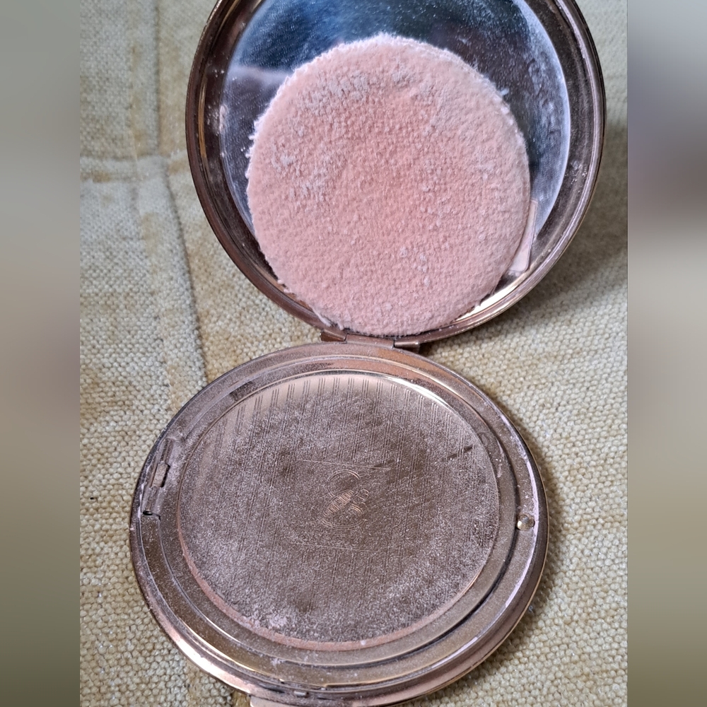 Floral Compact Mirror - Picture 4 of 4